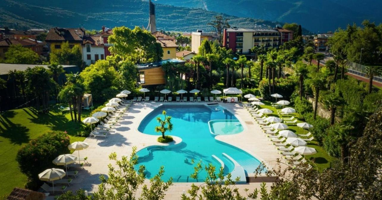 Astoria Resort Riva del Garda Luaran gambar